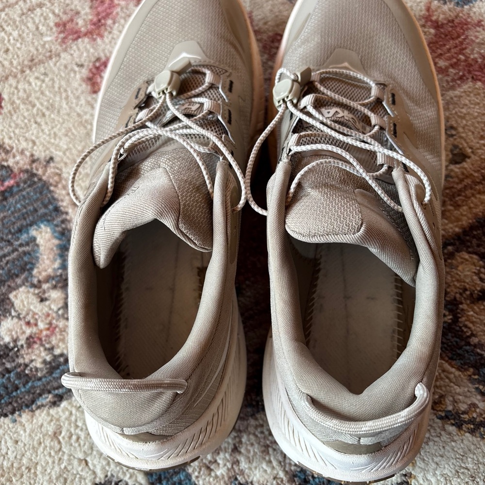 Women’s Hoka one one women’s transport gortex taupe sneakers - Picture 7 of 8